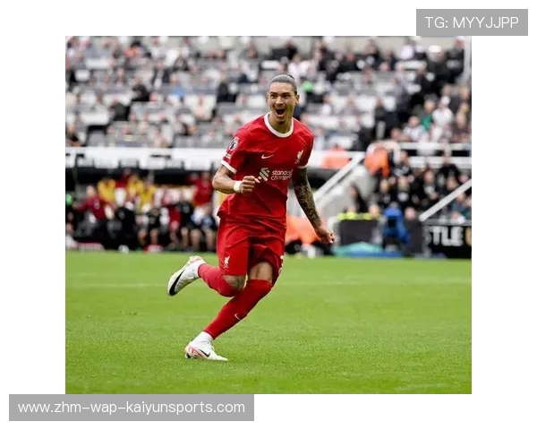 利物浦在英超中表现稳定，锁定季后赛席位，利物浦英超集锦