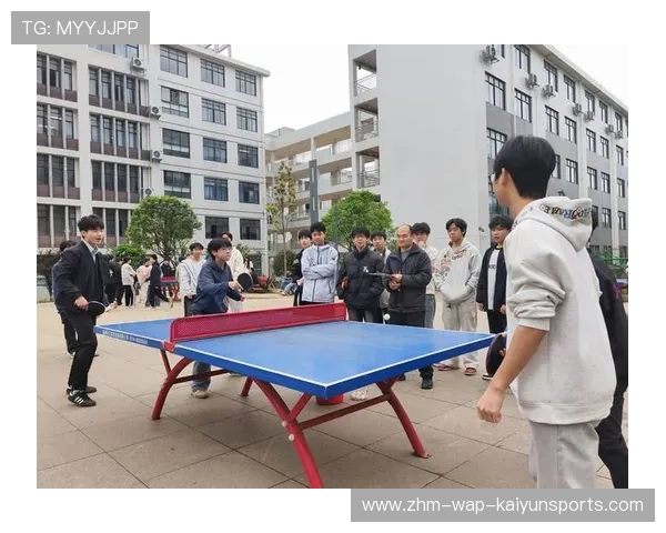 多所学校设立乒乓球兴趣社团和校队,形成梯队 多所学校设立乒乓球兴趣社团和校队,形成梯队